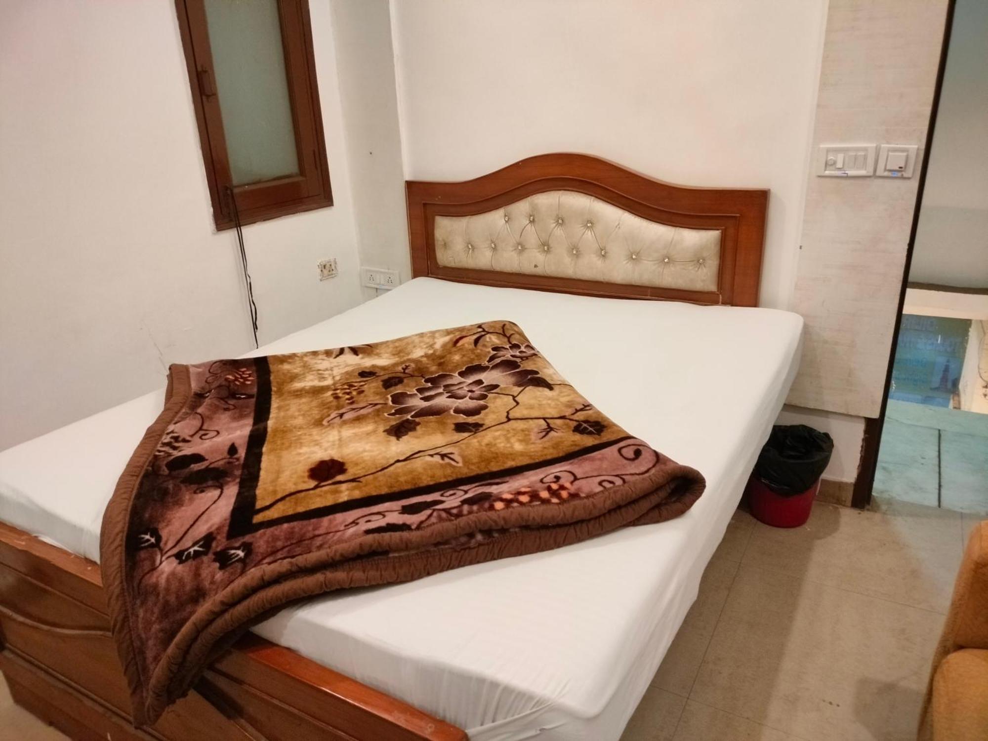 Hotel Geetanjali Inn Neu-Delhi Exterior foto